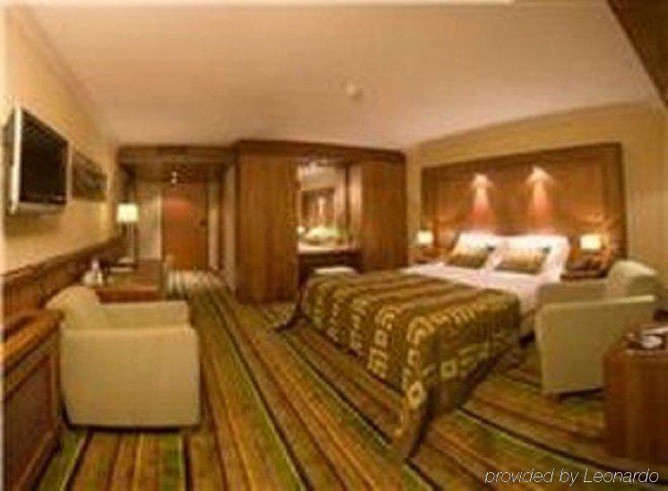 Van Der Valk Hotel Emmen Ньив-Амстердам Экстерьер фото